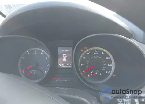 2016 Hyundai Santa Fe Sport 2.4L z USA, uszkodzony, nr VIN 5XYZU3LB3GG380465